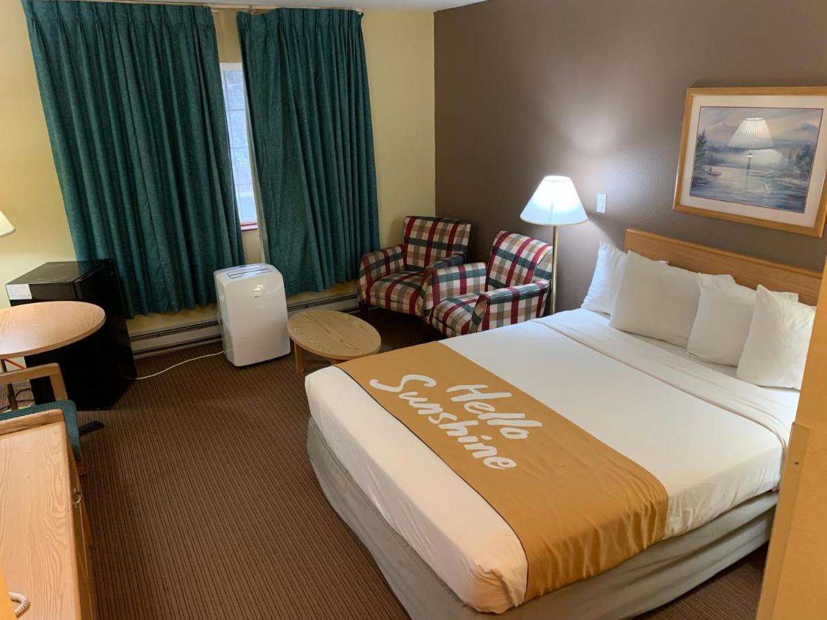 Days Inn By Wyndham Оушън Шорс Екстериор снимка